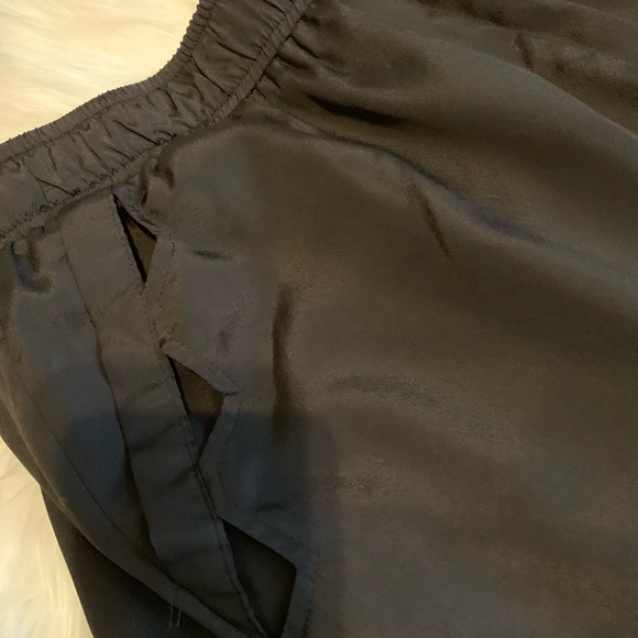 Basic Black Shorts with Pocket Cut Out Detail - Picture 2 of 3